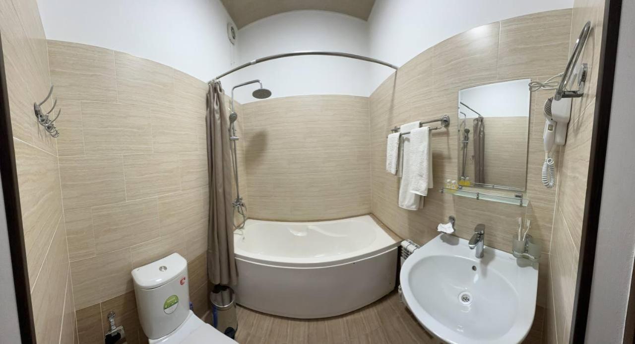 Hotel Aral نكوص المظهر الخارجي الصورة