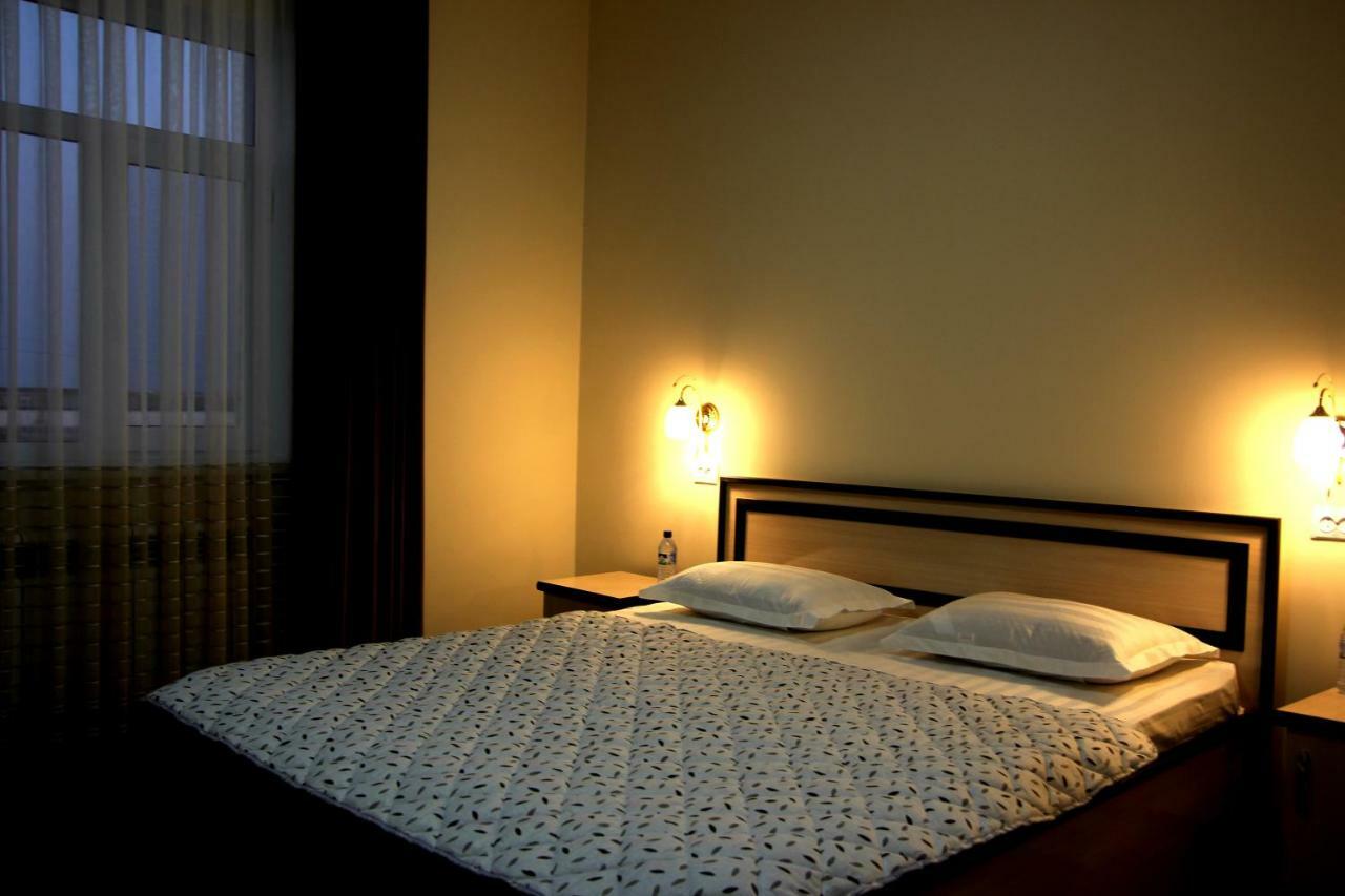 Hotel Aral نكوص المظهر الخارجي الصورة